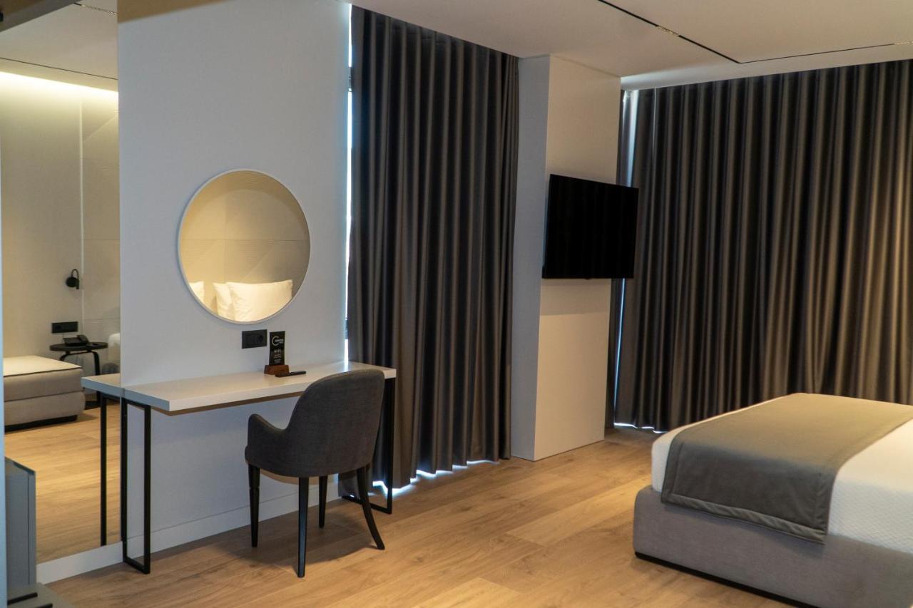 Center Hotel Sarandë Eksteriør bilde