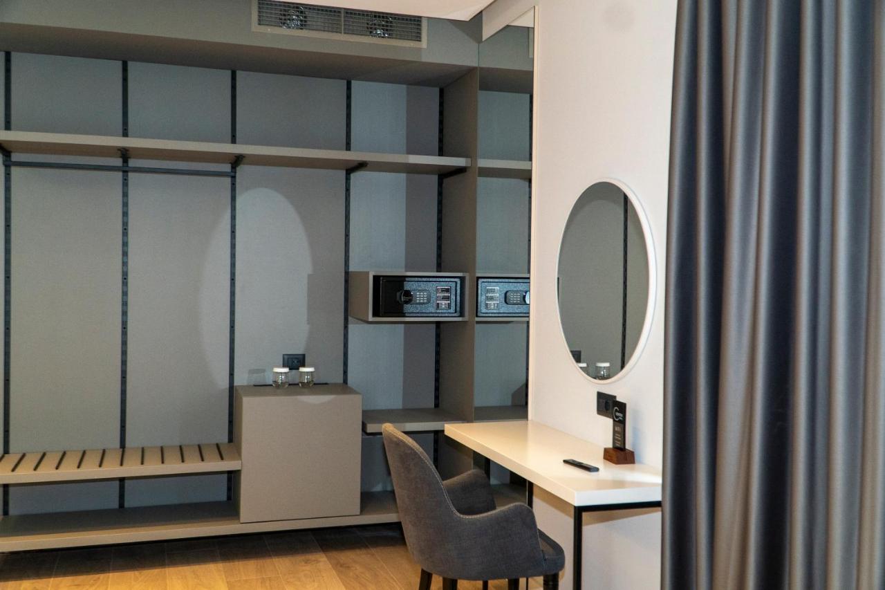 Center Hotel Sarandë Eksteriør bilde