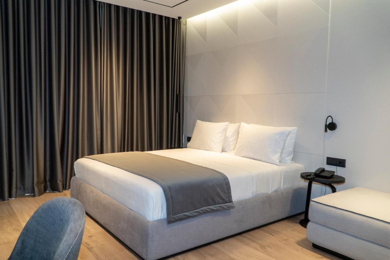 Center Hotel Sarandë Eksteriør bilde