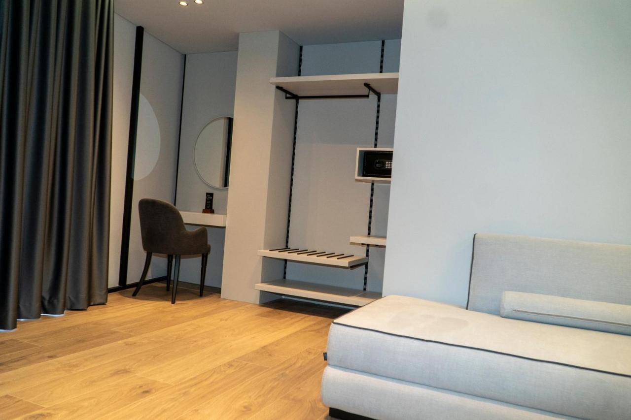 Center Hotel Sarandë Eksteriør bilde