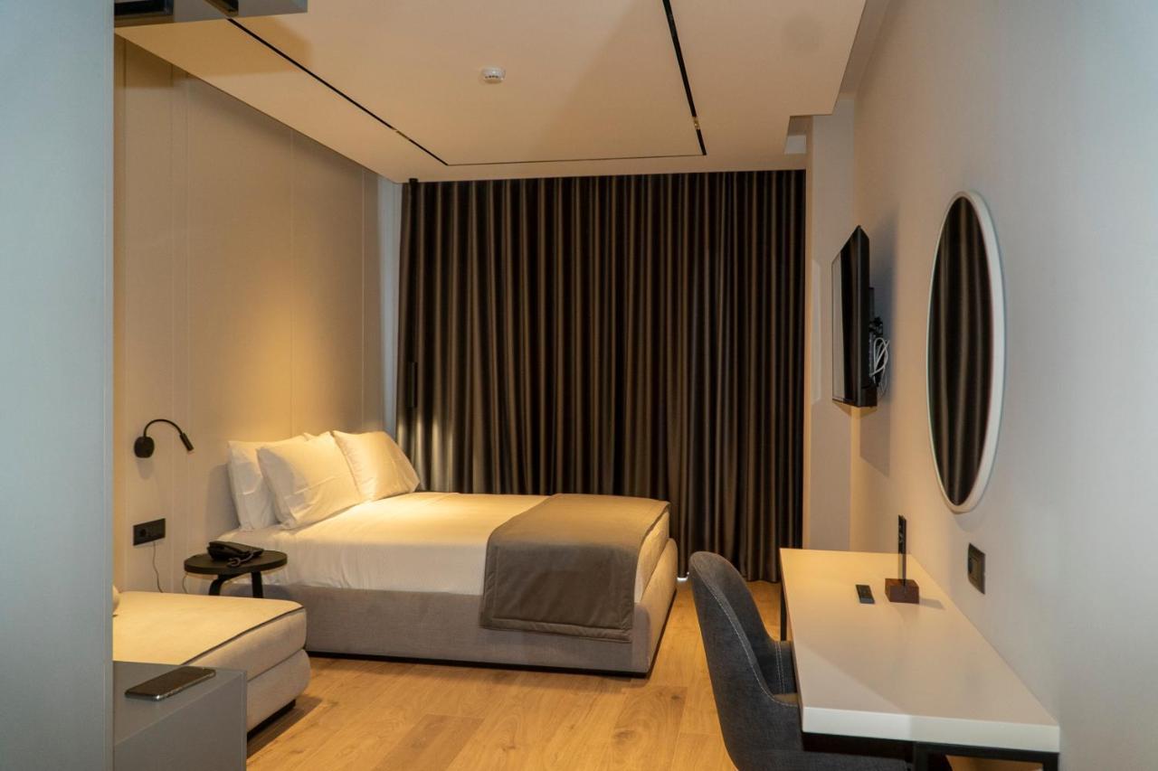 Center Hotel Sarandë Eksteriør bilde