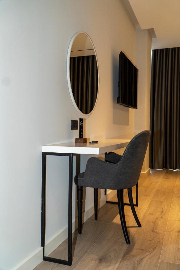 Center Hotel Sarandë Eksteriør bilde