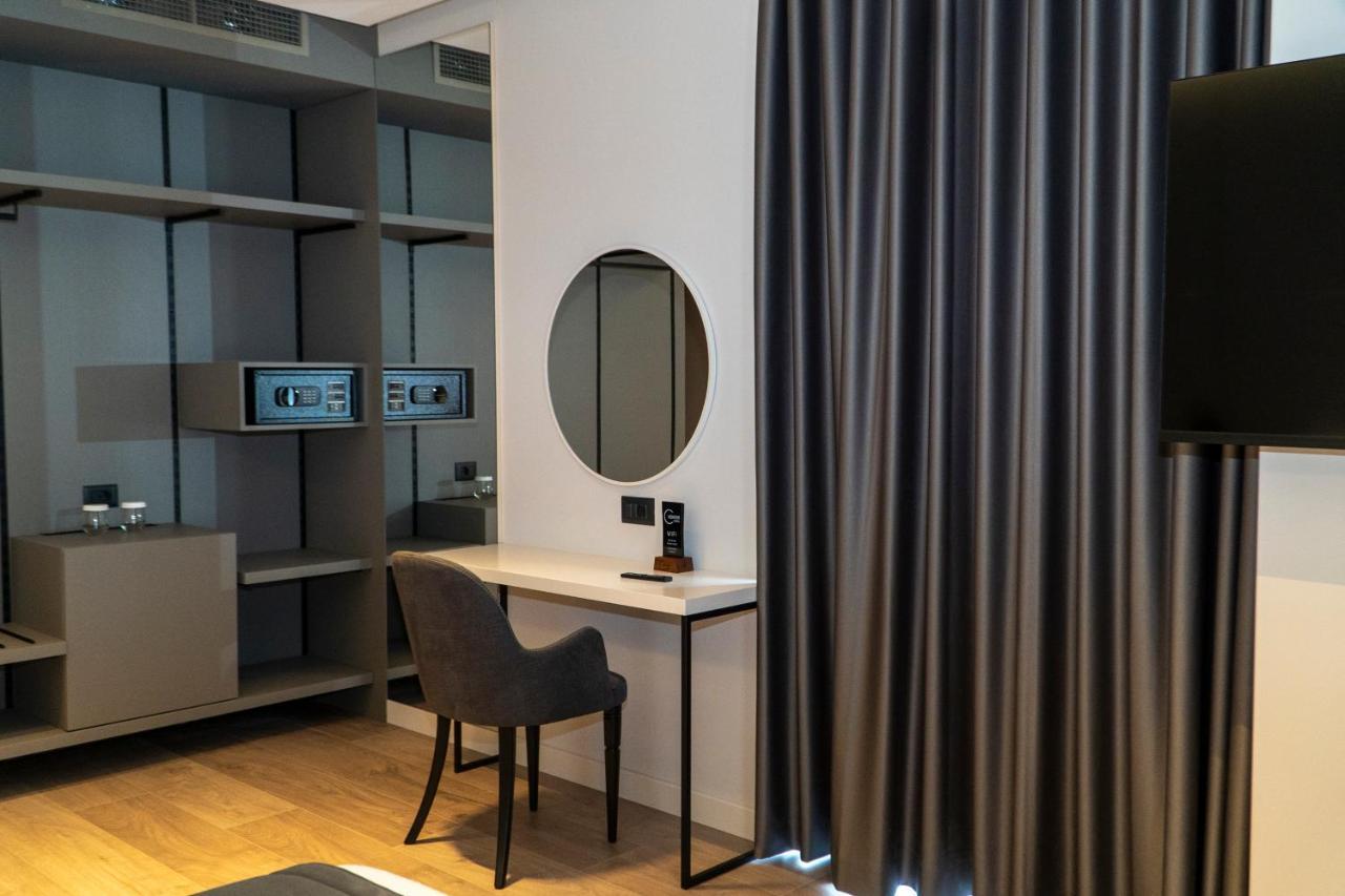 Center Hotel Sarandë Eksteriør bilde